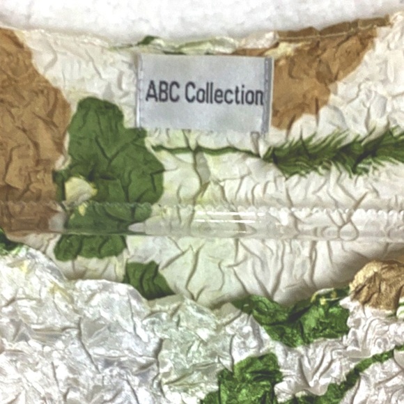 ABC Women’s Stretch Crepe Shirt Size Sm. - Picture 7 of 8